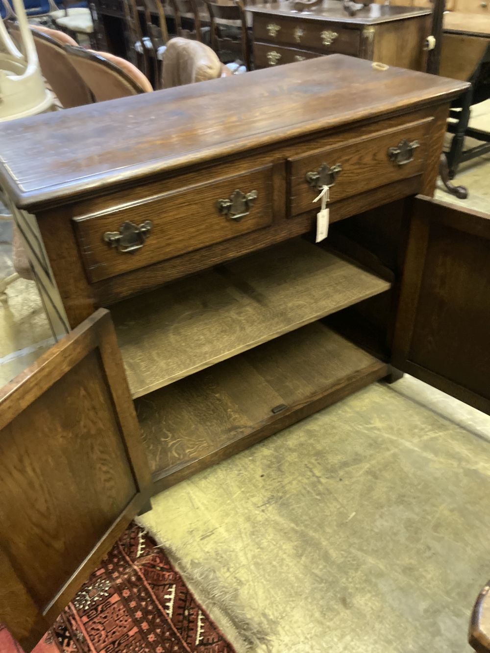 A small 18th century style oak dresser base, width 100cm depth 46cm height 92cm